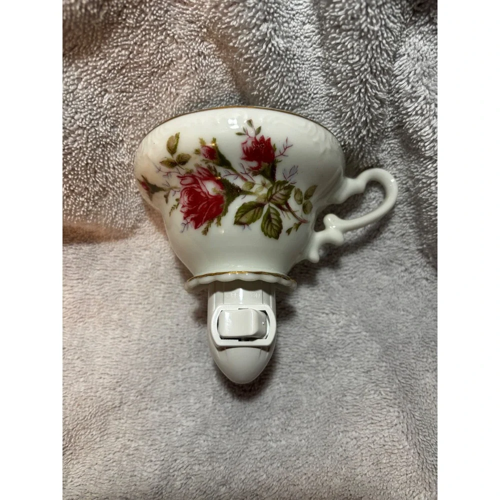Handcrafted Porcelain Teacup Night Light Red Rose Floral Vintage Style Gold Trim